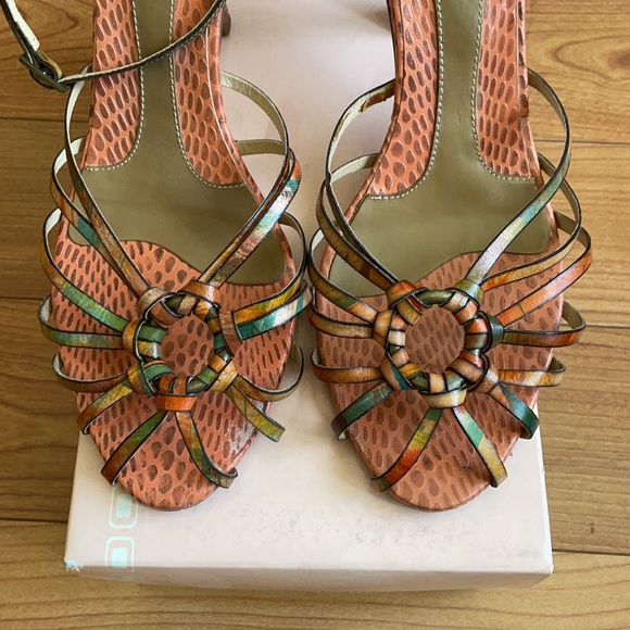 Bandolino Strappy Sandals - Picture 2 of 6